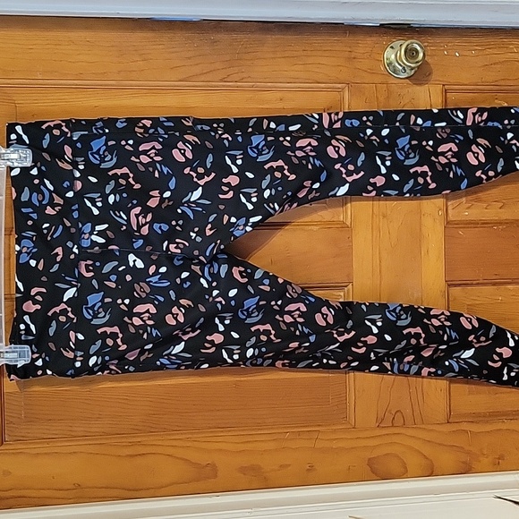 NWOT Avia yago pants. Size XL16-18 Color black . - Picture 5 of 5